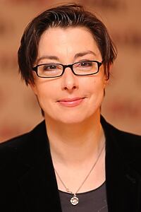 Porträt von Sue Perkins