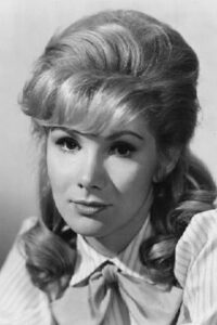 Porträt von Susan Hampshire