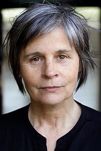 Porträt von Suzanna Hamilton