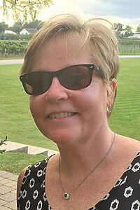 Porträt von Suzanne Colvin-Goulding