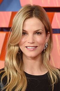 Porträt von Sylvia Hoeks