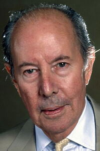 Porträt von Terence Young