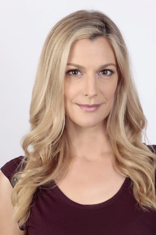 Porträt von Thea Gill