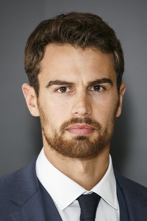 Porträt von Theo James