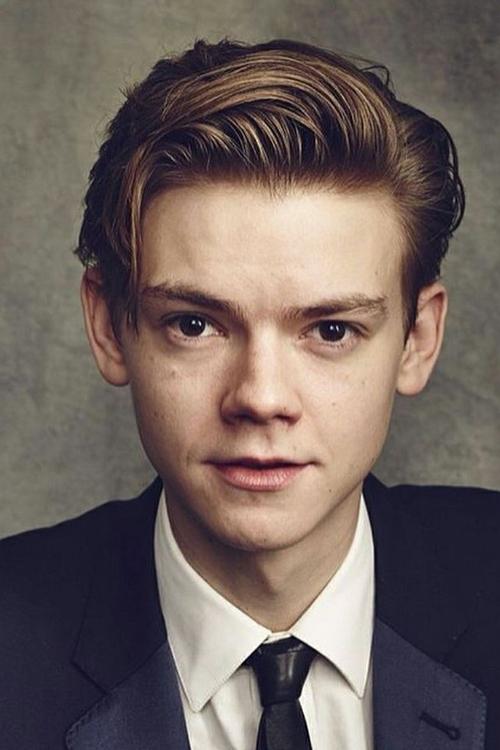 Porträt von Thomas Brodie-Sangster
