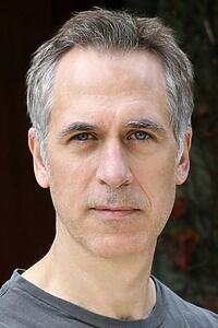 Porträt von Tom Amandes