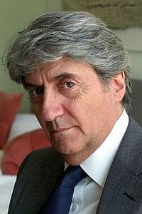 Porträt von Tom Conti
