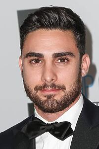 Porträt von Tommy Savas