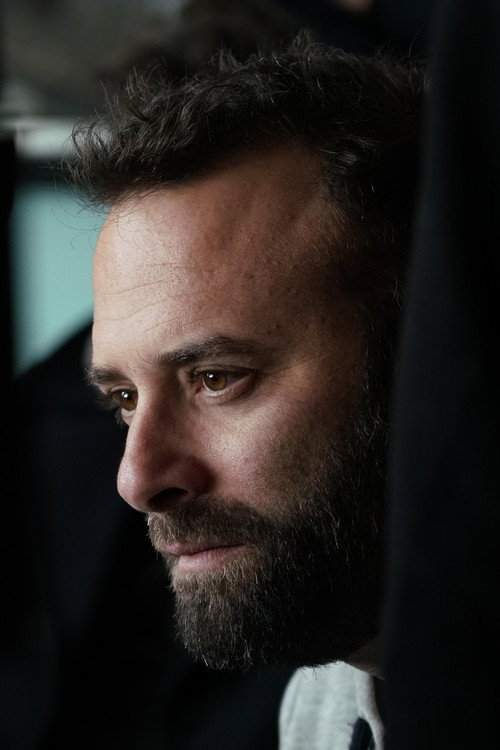 Porträt von Toni Carrizosa