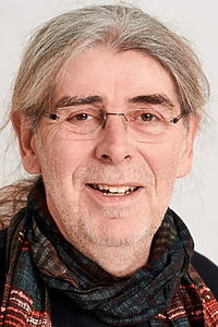 Porträt von Uwe Bünker