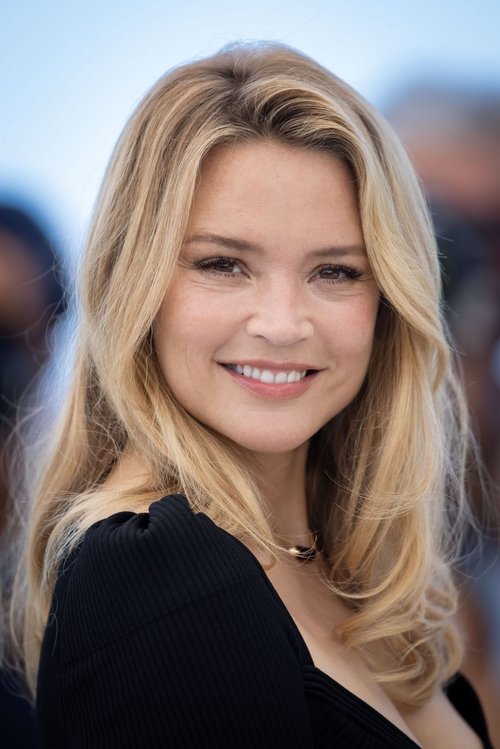 Porträt von Virginie Efira
