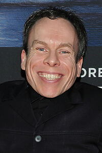 Porträt von Warwick Davis