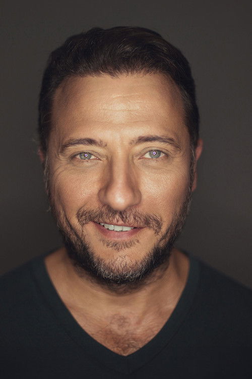 Porträt von Yiğit Özşener