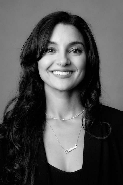 Porträt von Zainab Azizi