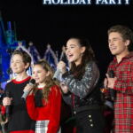 Disney Parks Presents 25 Days of Christmas Holiday Party-Filmplakat
