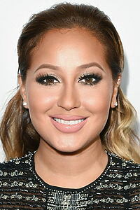Porträt von Adrienne Bailon-Houghton