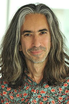 Porträt von Anand Tucker