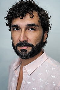Porträt von Andrés López-Alicea