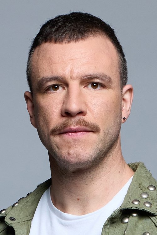 Porträt von Áron Molnár