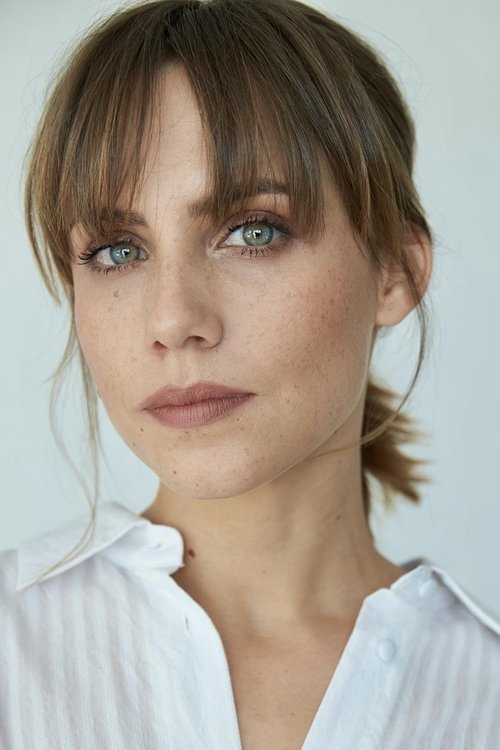 Porträt von Aura Garrido