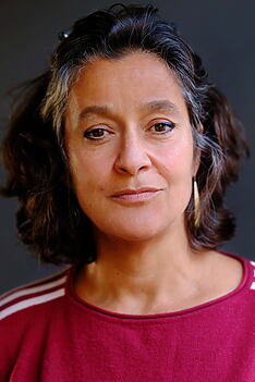 Porträt von Beccy de Souza