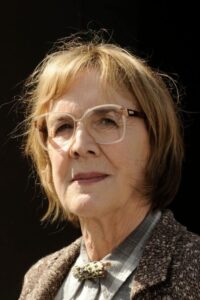 Porträt von Catherine E. Coulson
