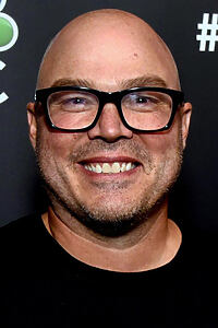 Porträt von Derek Haas