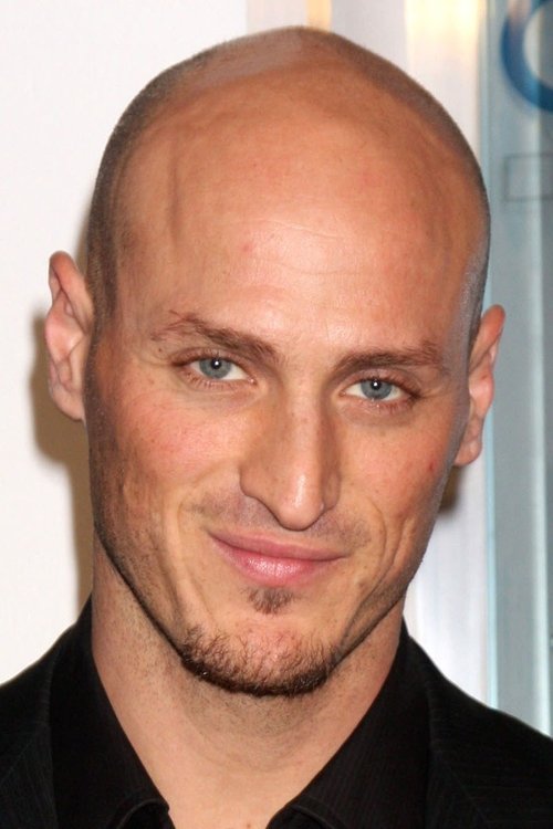 Porträt von Dylan Kenin