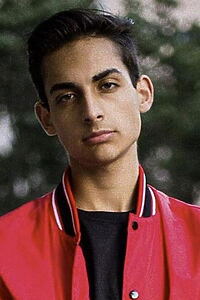 Porträt von Elijah Macias