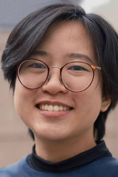 Porträt von Emily Gin