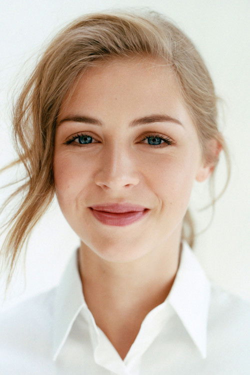 Porträt von Hermione Corfield