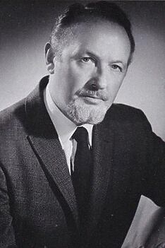 Porträt von Ivor Barry