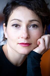 Porträt von Janina Elkin