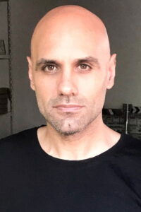Porträt von Javier van de Couter