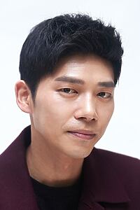 Porträt von Ji Seung-hyun