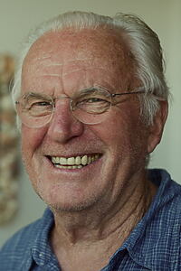 Porträt von John Maynard