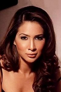 Porträt von Kim Sharma