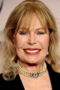 Porträt von Loretta Swit
