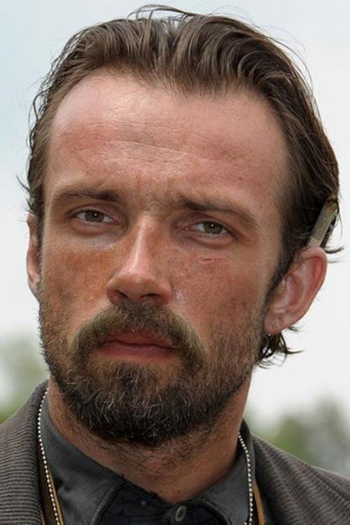 Porträt von Lucas Gregorowicz