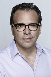 Porträt von Michael Seitzman