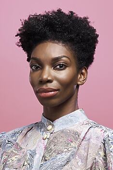 Porträt von Michaela Coel