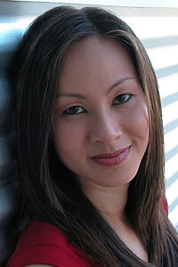 Porträt von Miranda Kwok