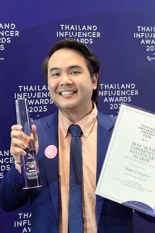 Porträt von Napat Tangsanga