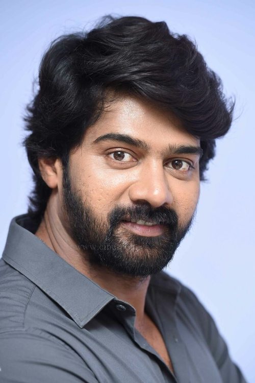 Porträt von Naveen Chandra