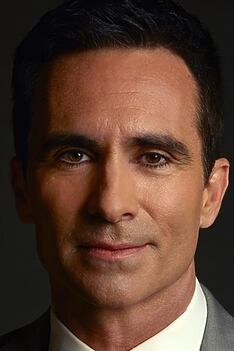 Porträt von Nestor Carbonell