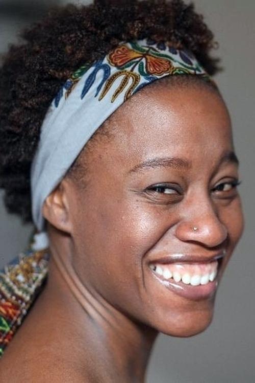 Porträt von Néva Kehouane