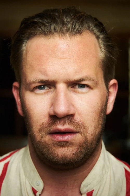 Porträt von Nico Holonics