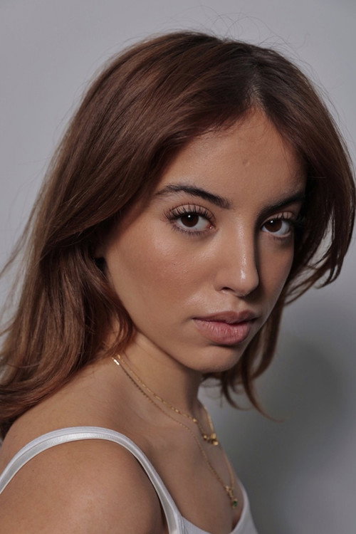 Porträt von Nora Dari