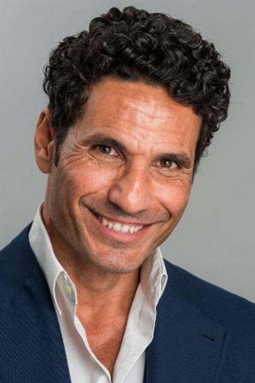 Porträt von Óscar Higares