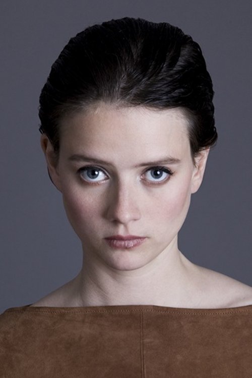 Porträt von Pauline Étienne